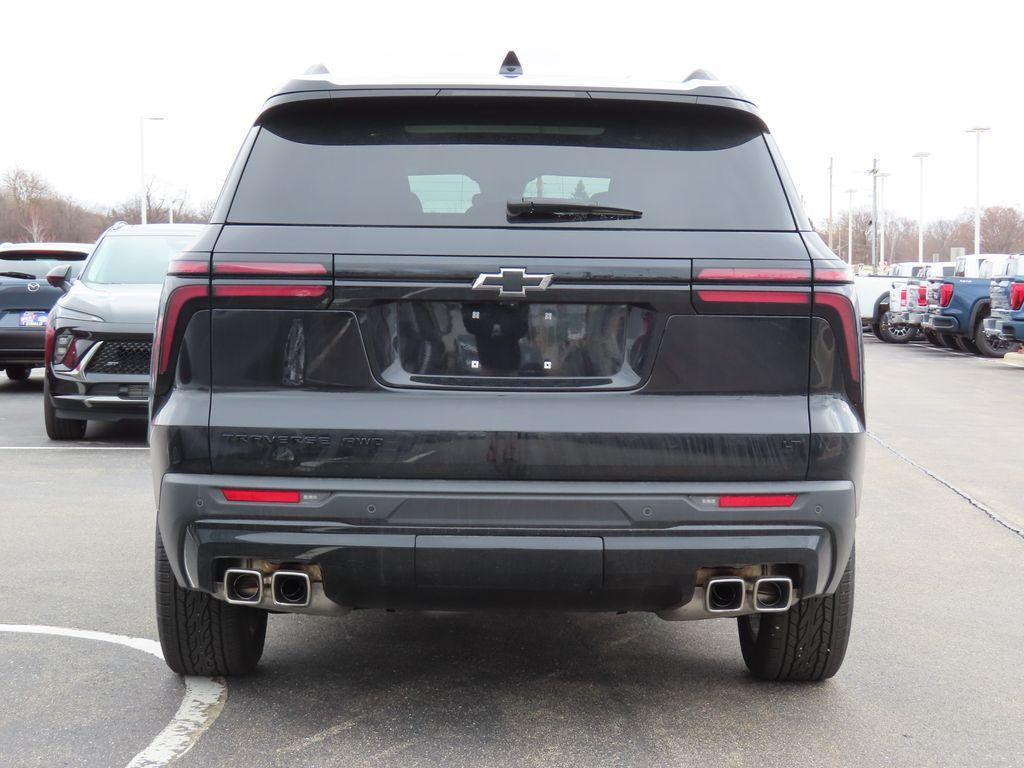 used 2024 Chevrolet Traverse car, priced at $46,997