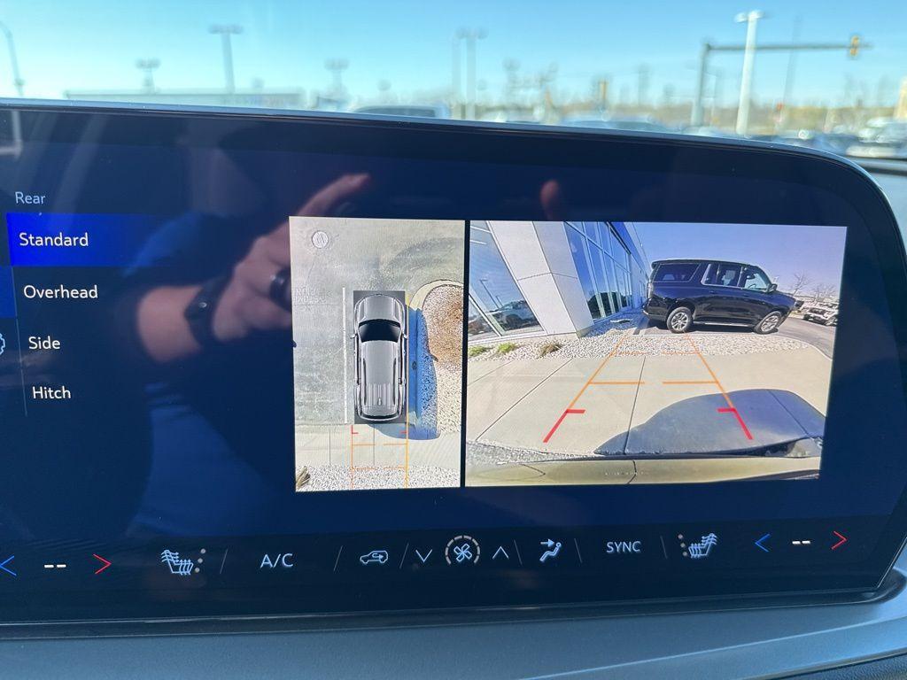 used 2024 Chevrolet Traverse car, priced at $46,997