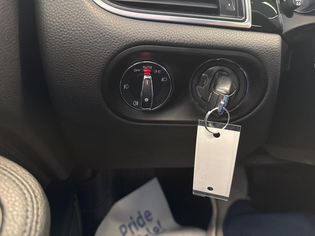 used 2015 Porsche Macan car, priced at $18,711