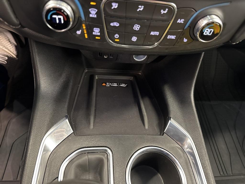 used 2023 Chevrolet Traverse car, priced at $31,997