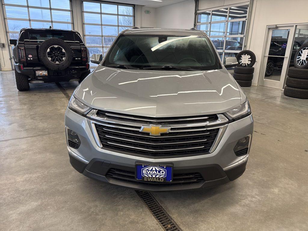 used 2023 Chevrolet Traverse car, priced at $32,397