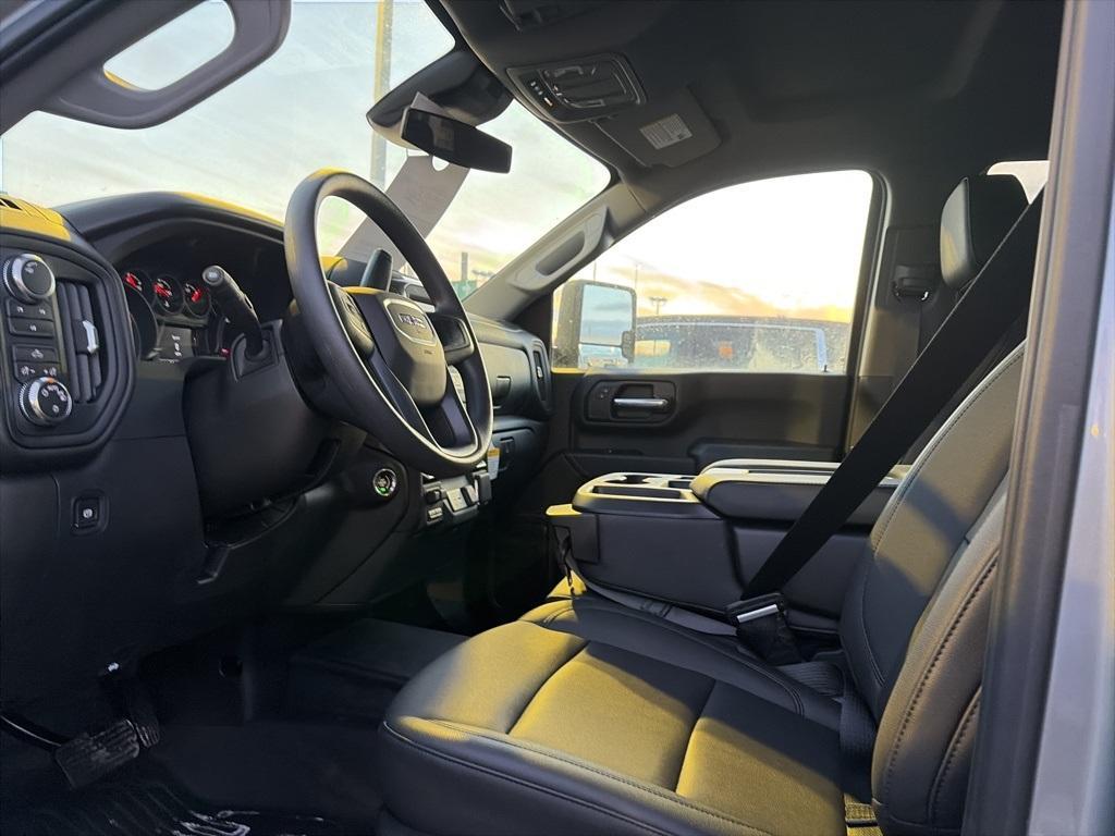 new 2025 GMC Sierra 2500 car, priced at $55,615
