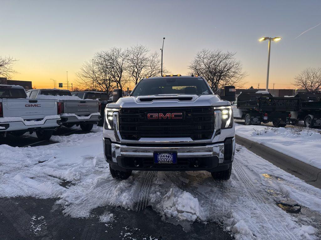new 2025 GMC Sierra 3500 car, priced at $65,814