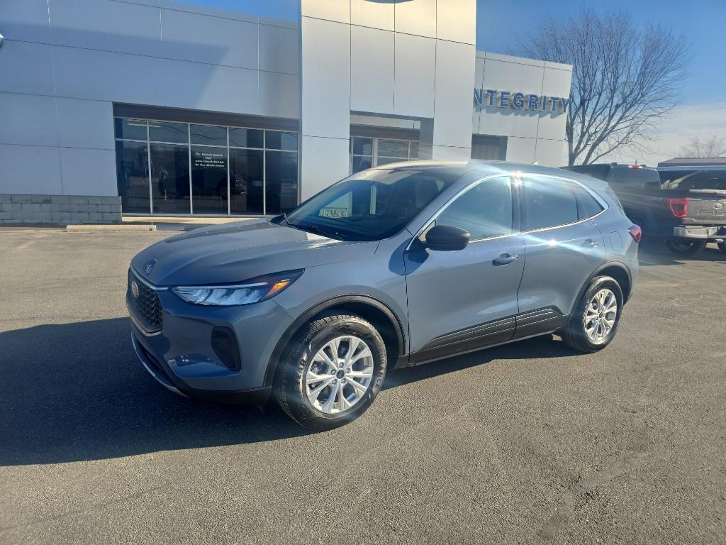 used 2023 Ford Escape car, priced at $18,995