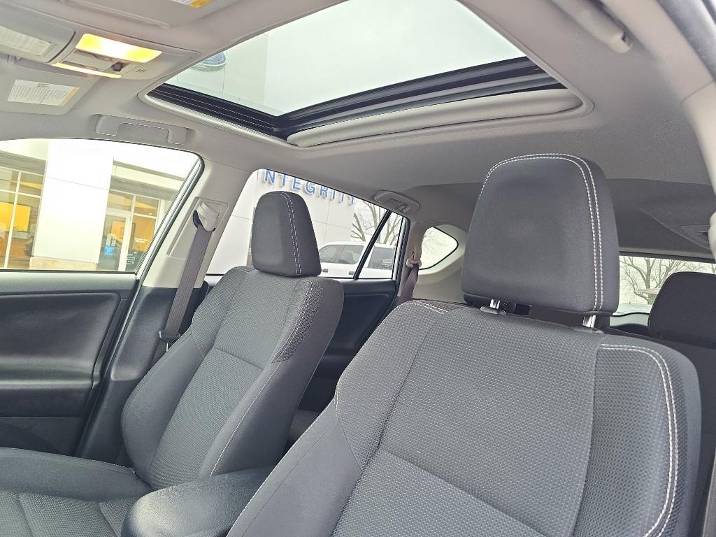 used 2018 Toyota RAV4 Hybrid car, priced at $19,995