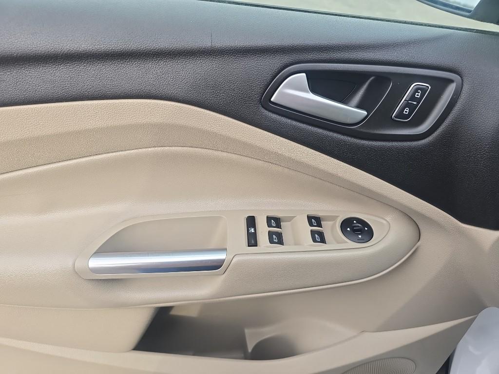 used 2015 Ford Escape car, priced at $10,995