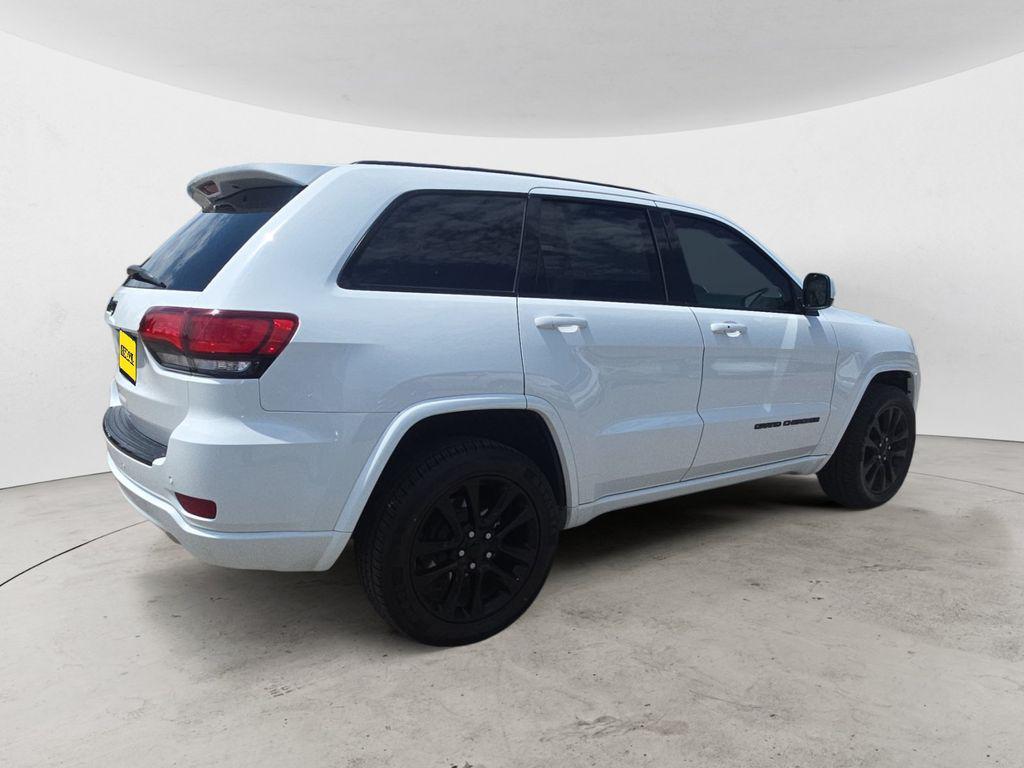 used 2018 Jeep Grand Cherokee car, priced at $19,494