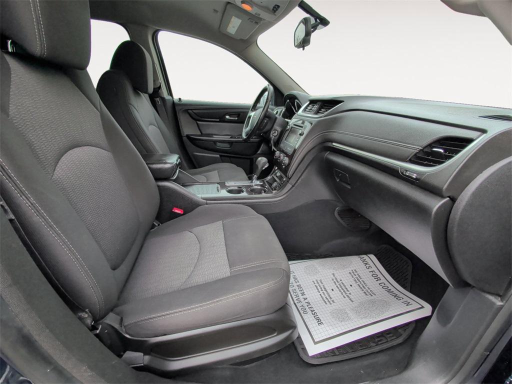used 2015 Chevrolet Traverse car, priced at $8,995