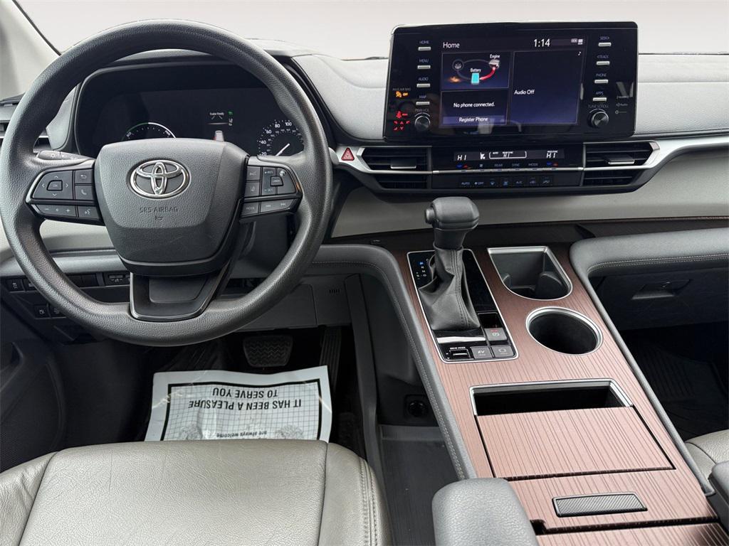 used 2023 Toyota Sienna car, priced at $30,995