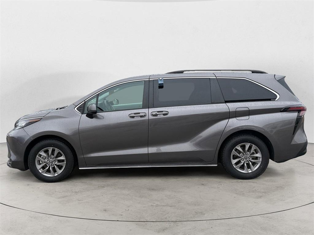 used 2023 Toyota Sienna car, priced at $30,995