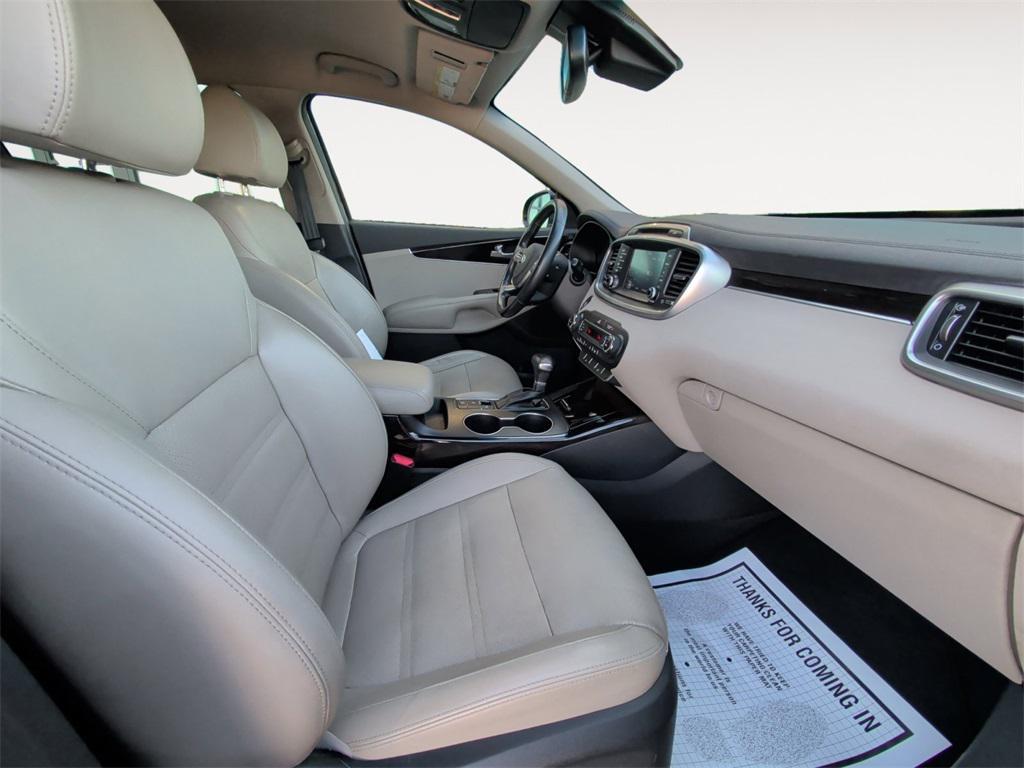 used 2019 Kia Sorento car, priced at $18,992