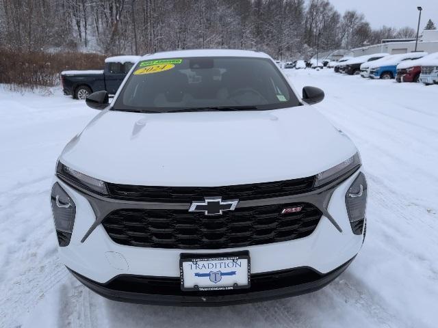 used 2024 Chevrolet Trax car, priced at $20,385