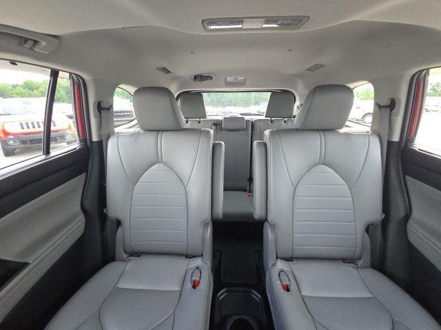 2023 Red Toyota Highlander