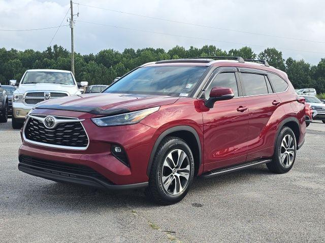 2023 Red Toyota Highlander