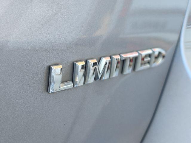 used 2021 Jeep Grand Cherokee car, priced at $21,953