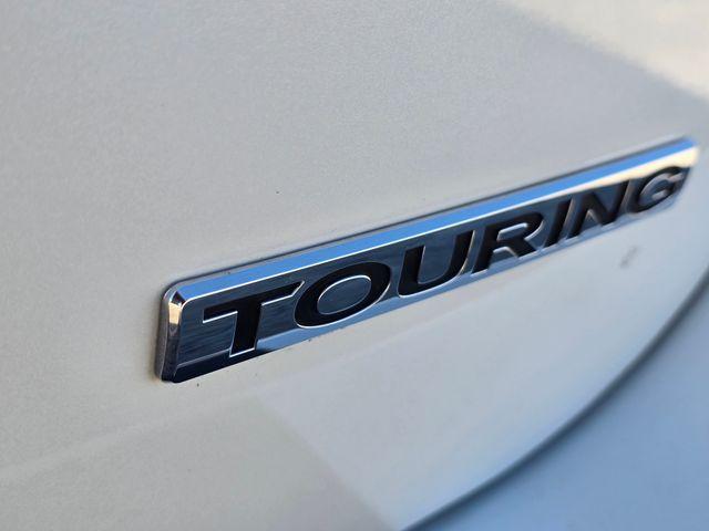 used 2025 Honda Odyssey car, priced at $41,500