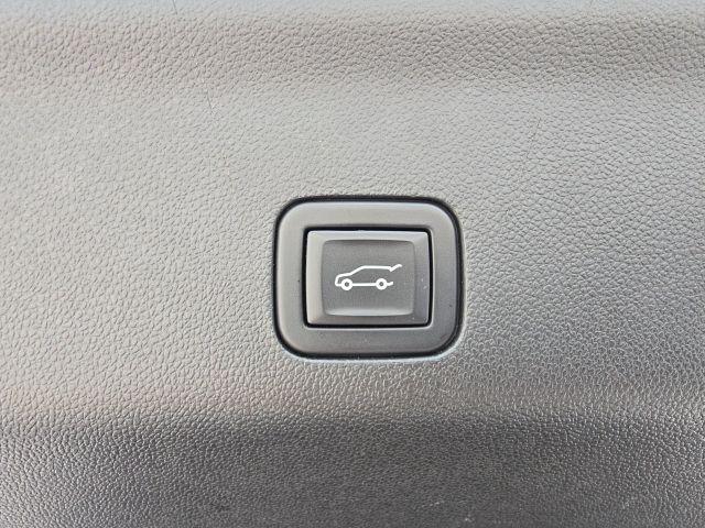 used 2023 GMC Yukon XL car, priced at $71,250