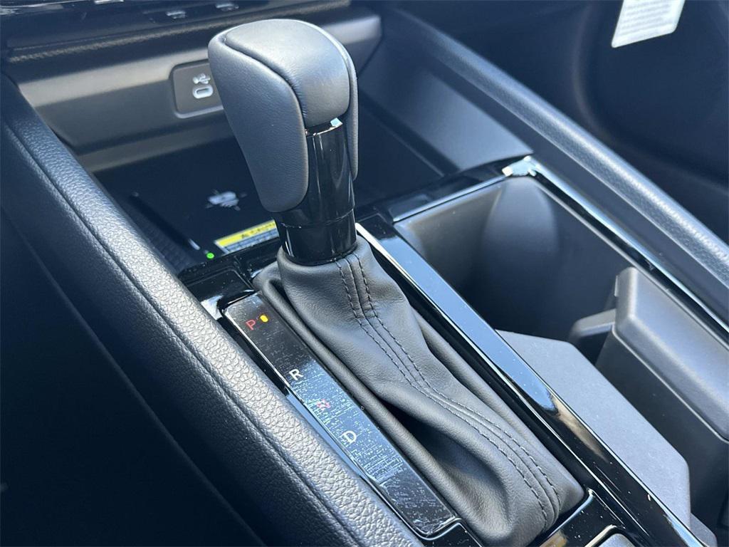 new 2025 Honda Accord Hybrid car, priced at $35,305