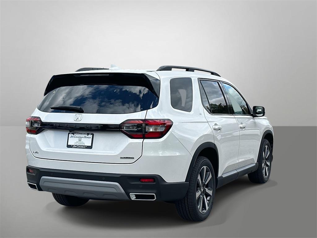 new 2025 Honda Pilot car, priced at $51,550
