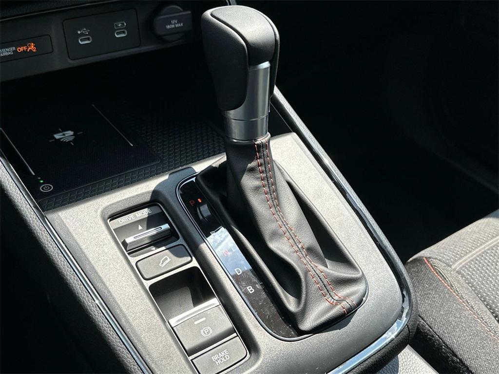 new 2026 Honda CR-V Hybrid car, priced at $40,195