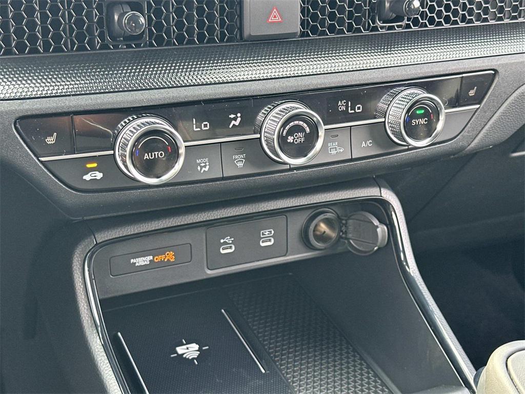 new 2026 Honda CR-V Hybrid car, priced at $40,705