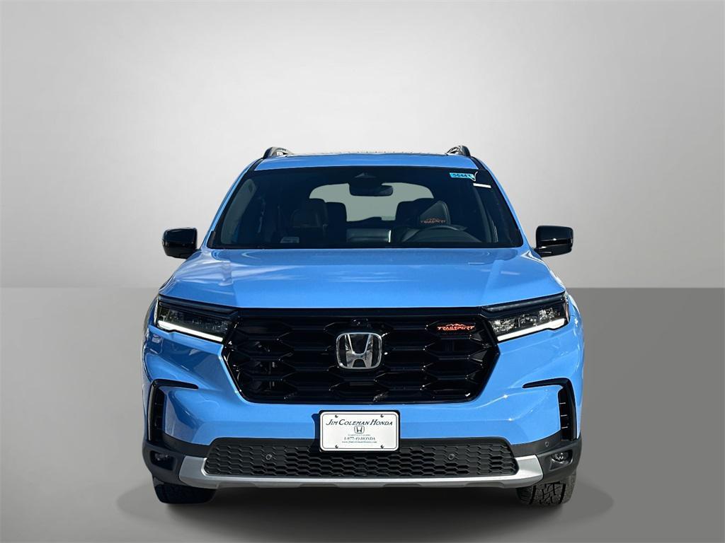 new 2025 Honda Pilot car, priced at $51,350
