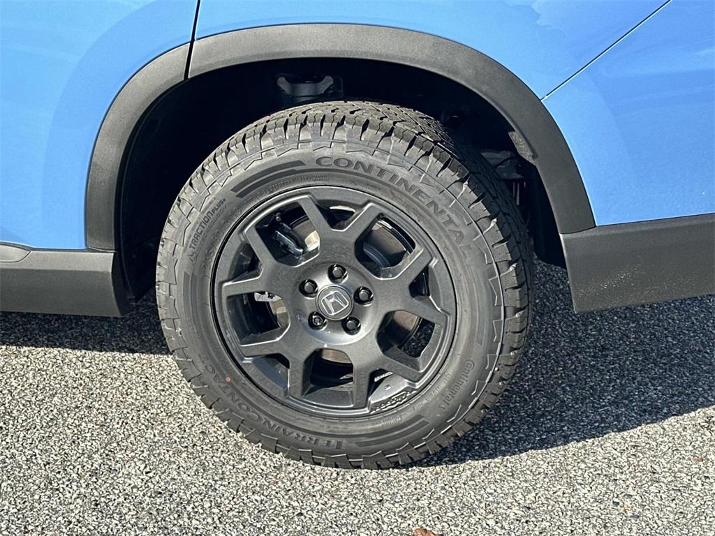 new 2025 Honda Pilot car, priced at $51,350