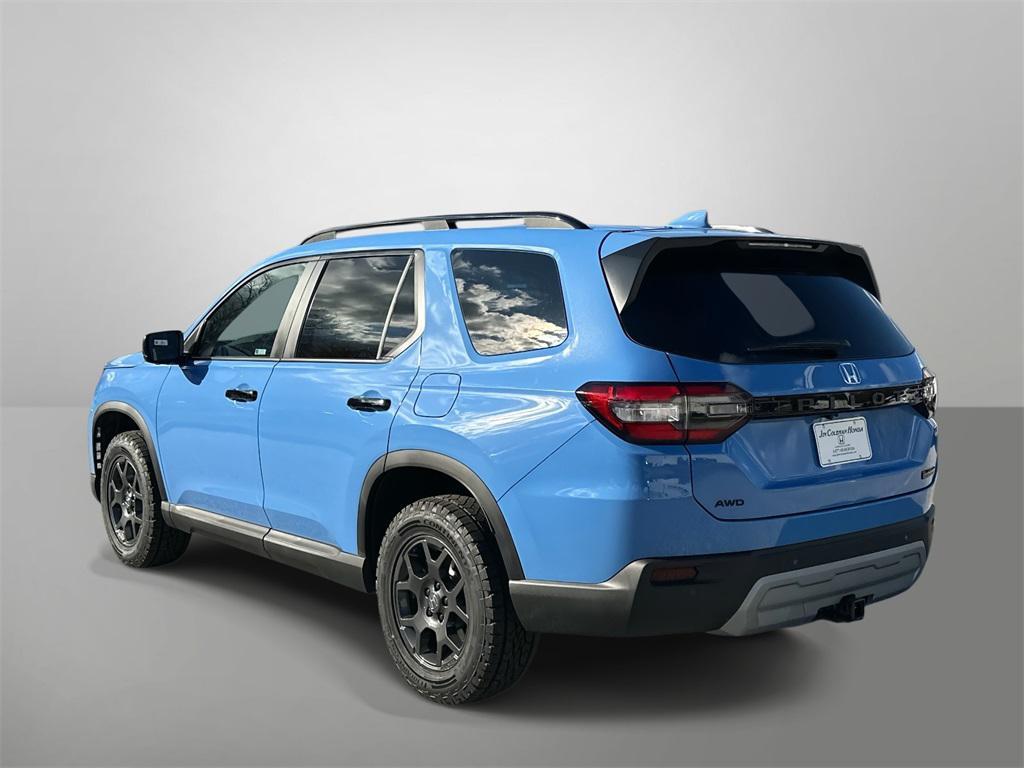 new 2025 Honda Pilot car, priced at $51,350