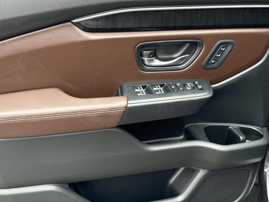 used 2023 Honda Pilot car, priced at $41,250