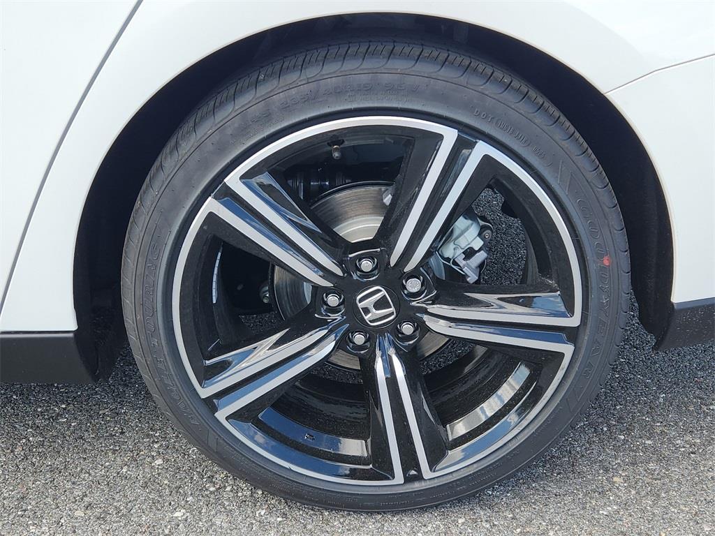 new 2025 Honda Accord Hybrid car, priced at $35,260