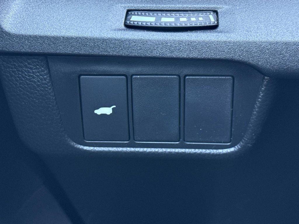 new 2026 Honda CR-V Hybrid car, priced at $41,675