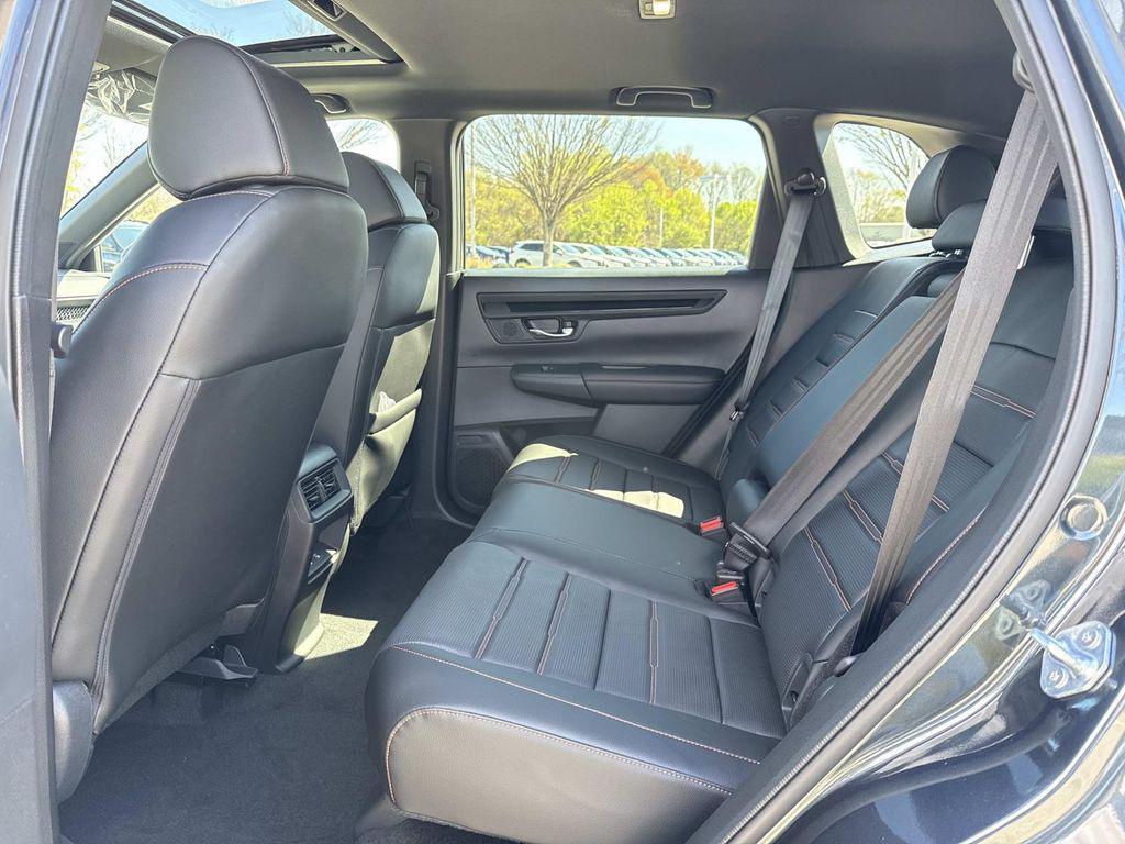 new 2026 Honda CR-V Hybrid car, priced at $41,675