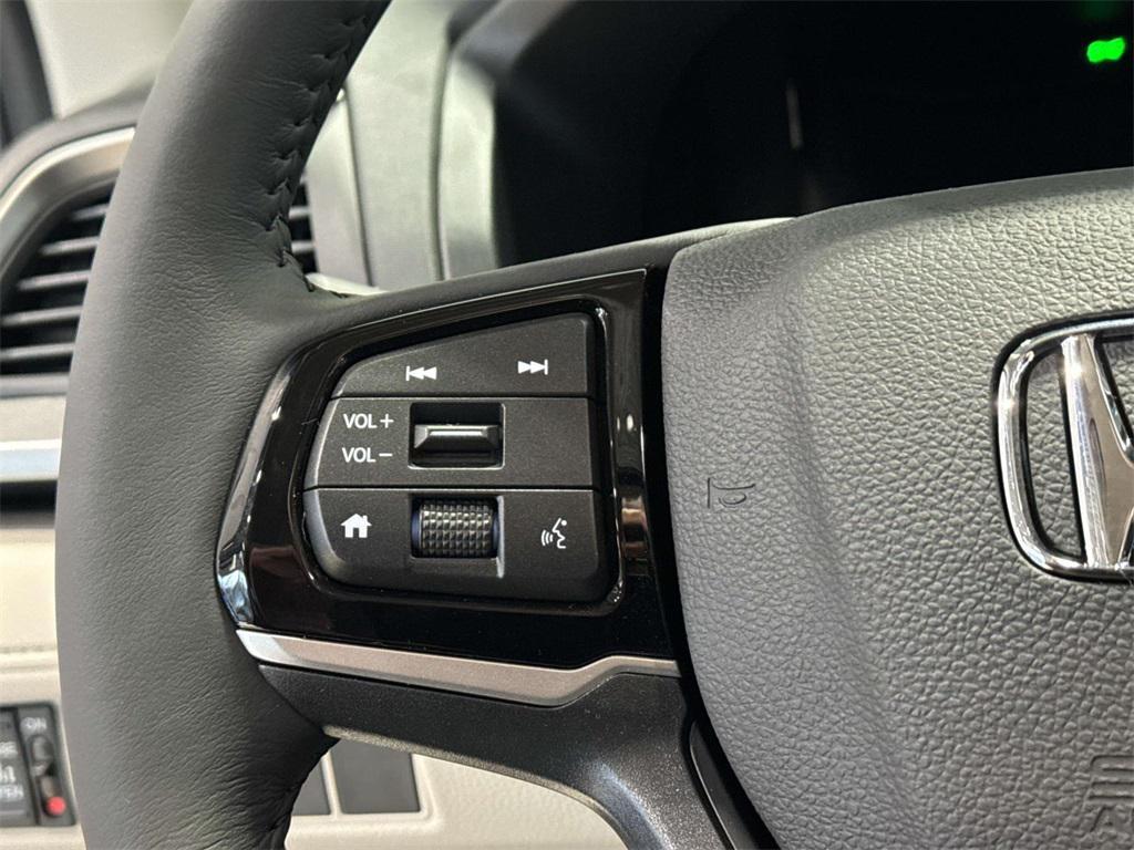 new 2026 Honda Odyssey car, priced at $44,655