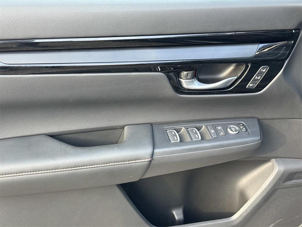 used 2023 Honda CR-V Hybrid car, priced at $34,000