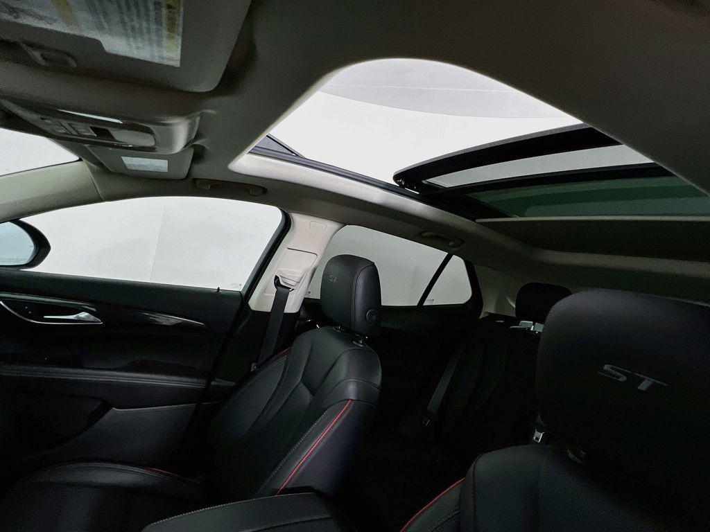 used 2023 Buick Envision car, priced at $29,000
