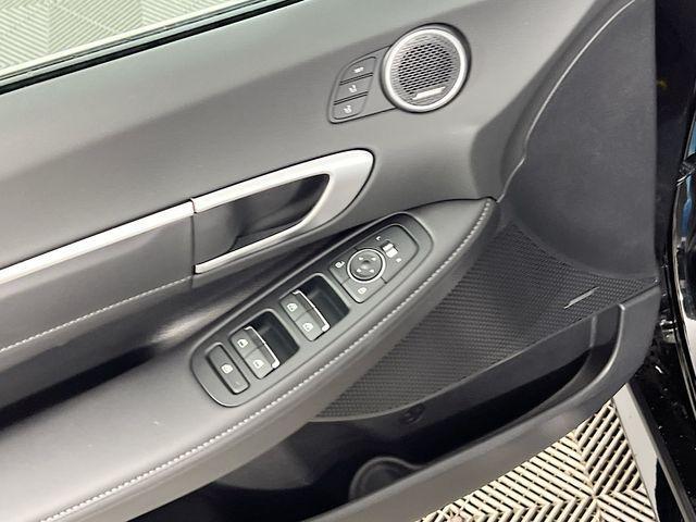 new 2026 Hyundai Sonata Hybrid car, priced at $38,333