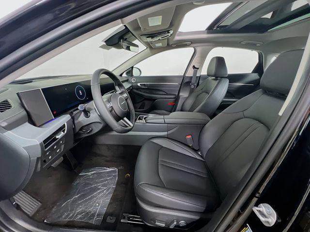 new 2026 Hyundai Sonata Hybrid car, priced at $38,333