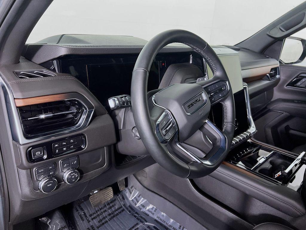 used 2025 GMC Yukon XL car, priced at $69,000