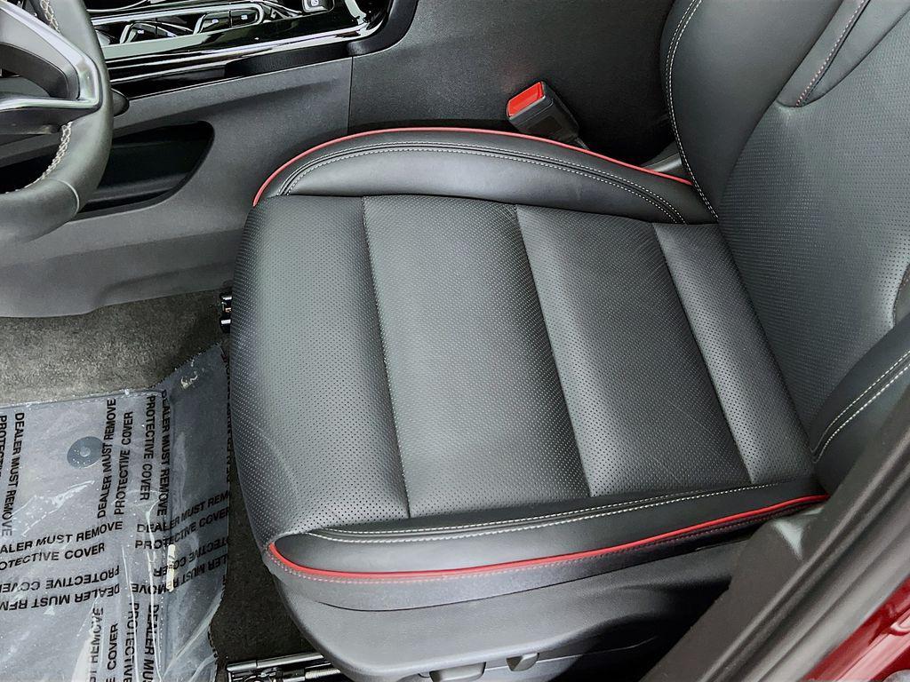 used 2023 Buick Envision car, priced at $32,500