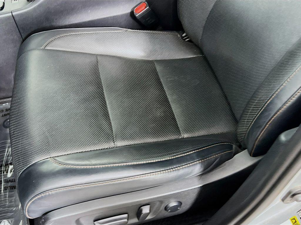 used 2019 Toyota Highlander Hybrid car, priced at $24,900