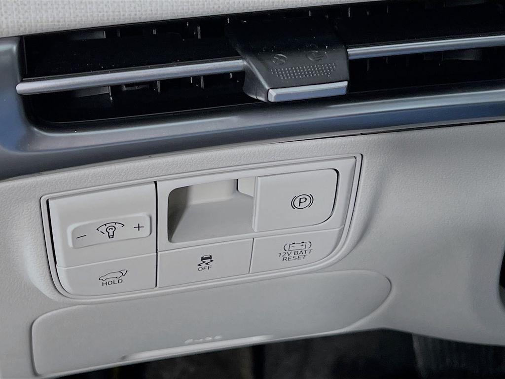 new 2026 Hyundai TUCSON Hybrid car, priced at $36,558