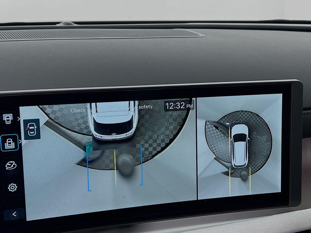 new 2026 Hyundai TUCSON Hybrid car, priced at $40,587
