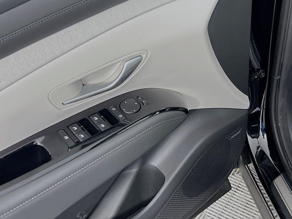 new 2026 Hyundai TUCSON Hybrid car, priced at $40,587