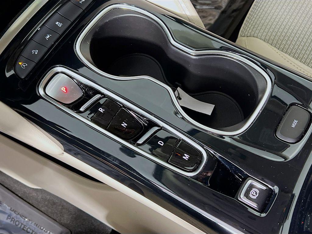 used 2022 Buick Envision car, priced at $22,500