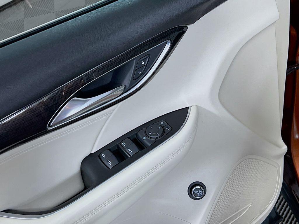 used 2022 Buick Envision car, priced at $22,500
