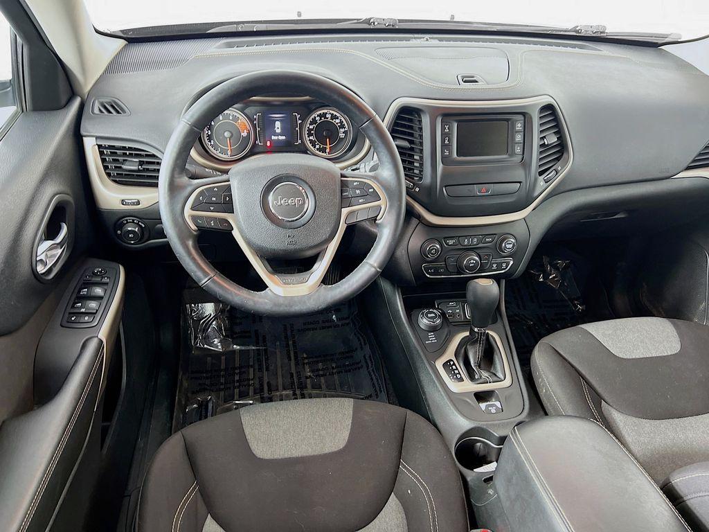 used 2018 Jeep Cherokee car, priced at $13,499
