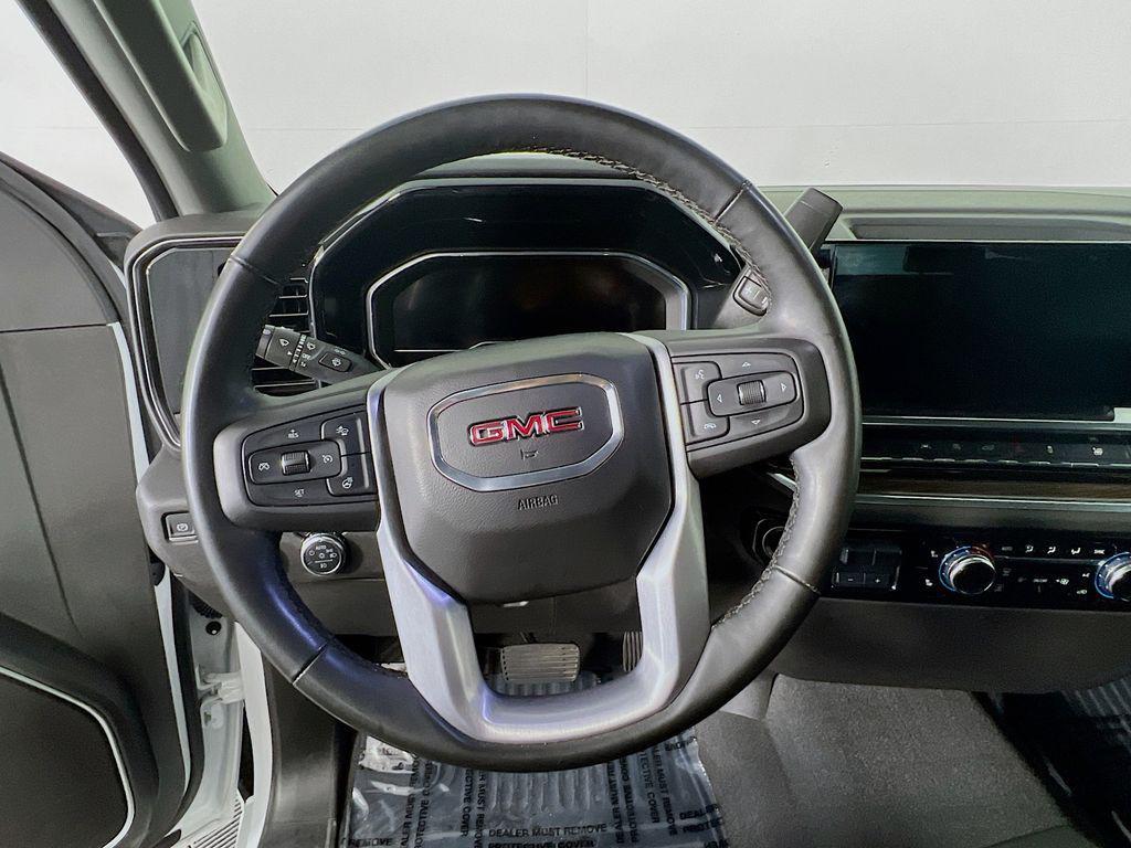 used 2025 GMC Sierra 1500 car, priced at $42,500