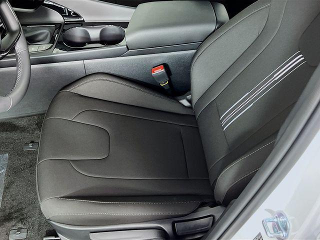 new 2025 Hyundai ELANTRA HEV car, priced at $26,000