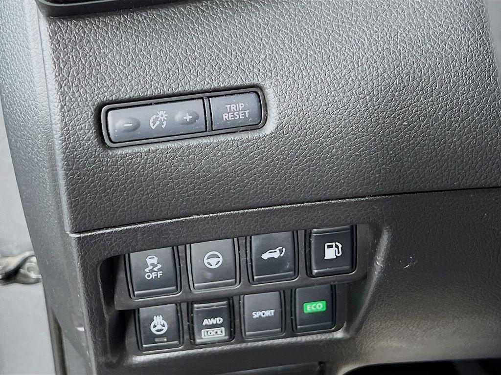 used 2018 Nissan Rogue car, priced at $12,527