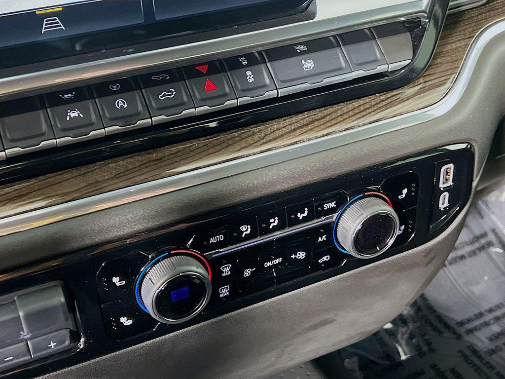 used 2025 Chevrolet Silverado 1500 car, priced at $43,000